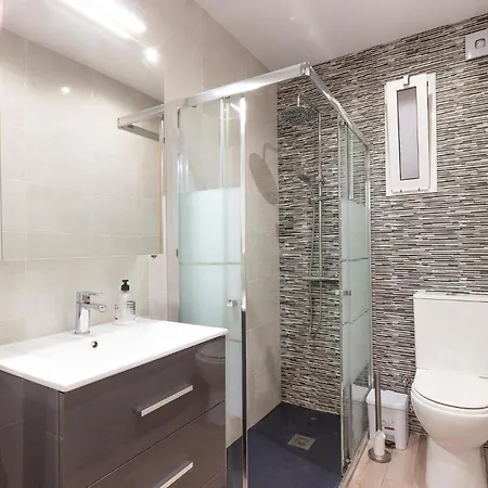 Stunning In With Wifi Apartment *
